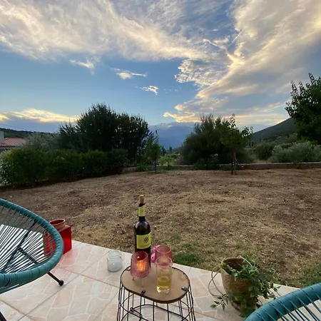 Stellas Guesthouse Near Arachova Stirion Exterior photo